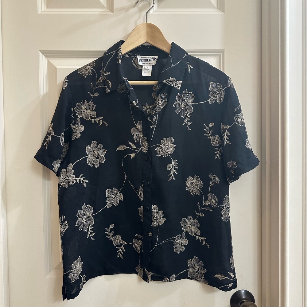 Vintage Pendleton Sheer Black and Tan Floral Short Sleeve Blouse Warranted To Be
